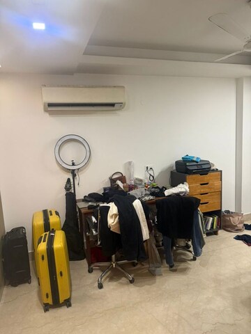 Gym in 3 BHK Builder Floor at Uday Park – for Rent