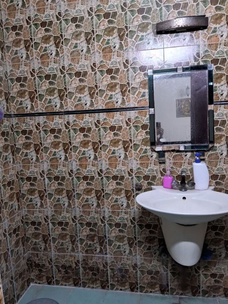 Bathroom, rwa-apartments-sector-52 3 Bedroom 1750 Sq.Ft. Independent House In Sector 52 Noida 9852973