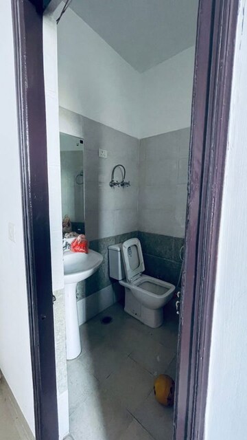 Bathroom in 3 BHK Apartment at Gomti Nagar – for Rent