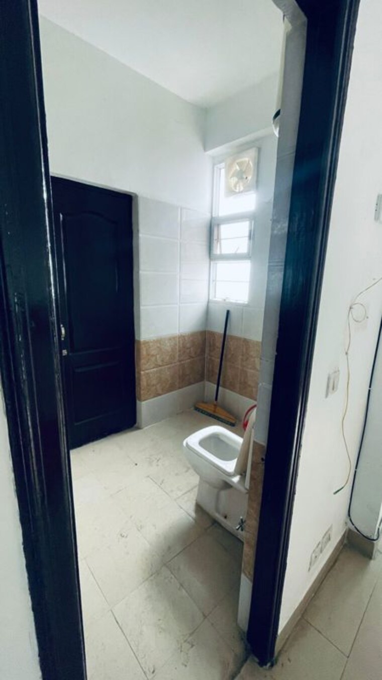 Master Bedroom, gomti nagar 3 Bedroom 1680 Sq.Ft. Apartment In Gomti Nagar Lucknow 9852978