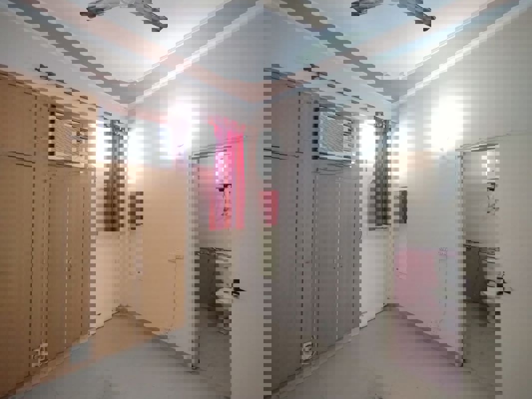 3 BHK + Pooja Room 280 Sq.Ft. Builder Floor in Surendra Avenue 69