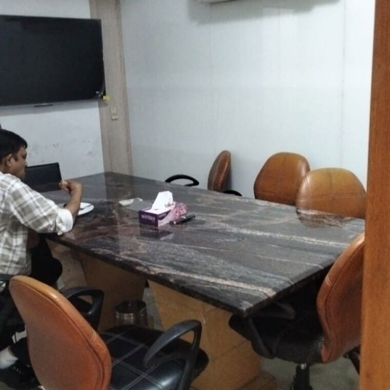 Team Area, connaught place Commercial Office Space 511 Sq.Ft. In Connaught Place Delhi 9853005