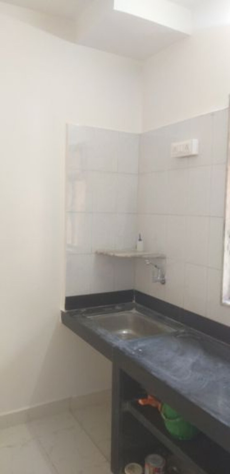 Bathroom, vedant-commercial-complex 1 RK 310 Sq.Ft. Apartment In Vartak Nagar Thane 9853008