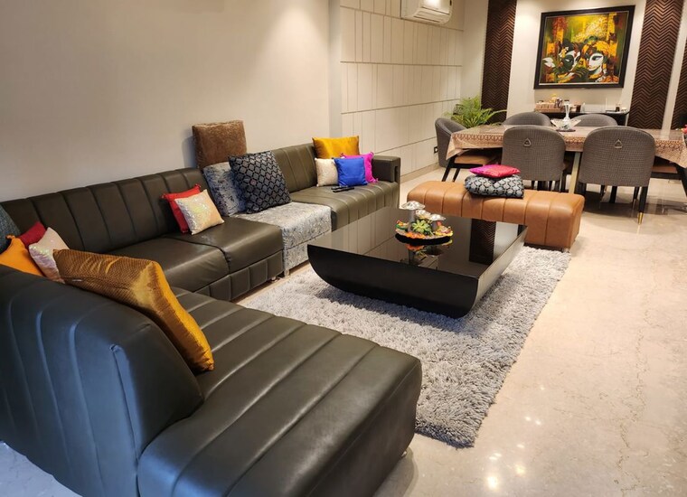Living Room, dlf phase ii 3 Bedroom 250 Sq.Yd. Builder Floor In Dlf Phase ii Gurgaon 9853016