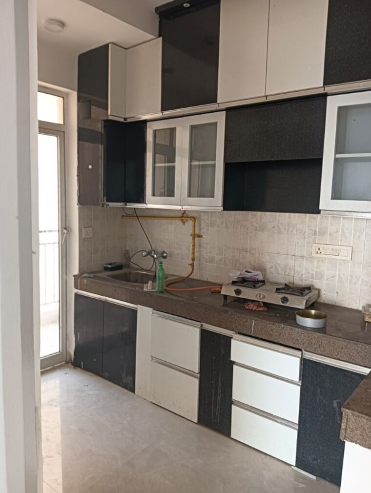 Kitchen, ats-allure 3 Bedroom 1350 Sq.Ft. Apartment In Sector 22d Yamuna Expressway Greater Noida 9853035
