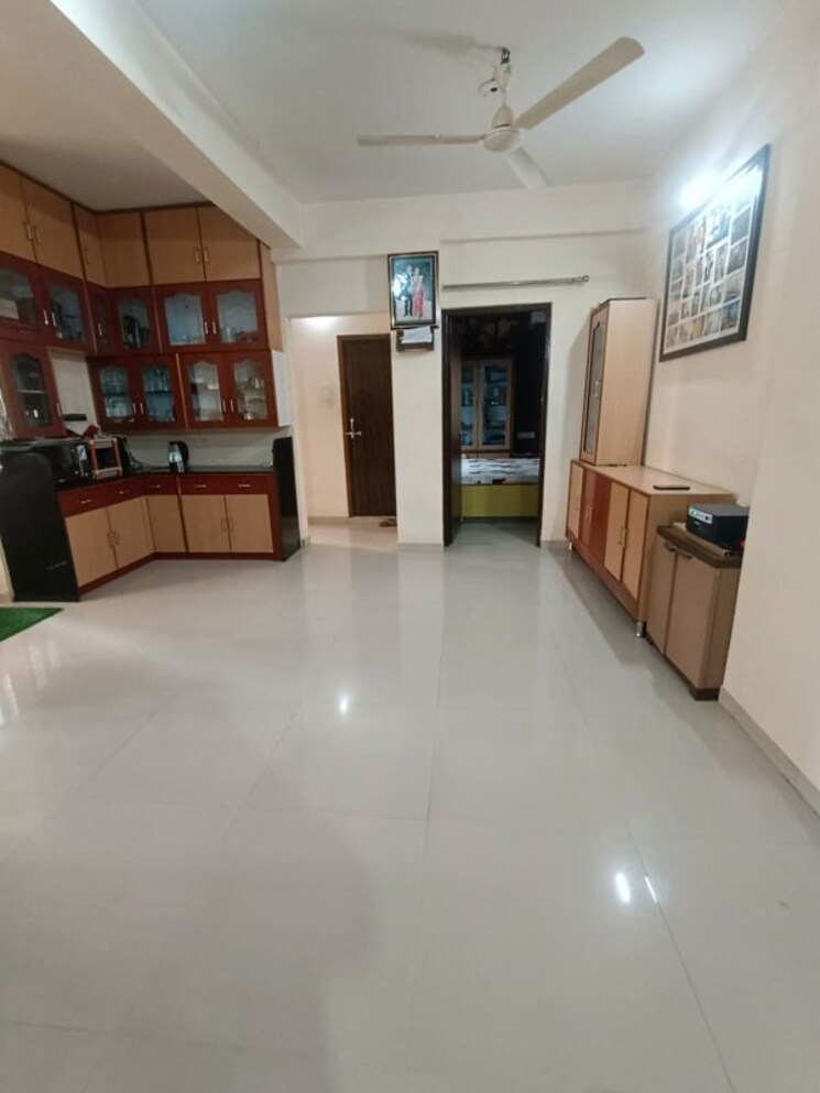 Room, sama savil road 3 Bedroom 1900 Sq.Ft. Penthouse In SamA Savil Road Vadodara 9853020