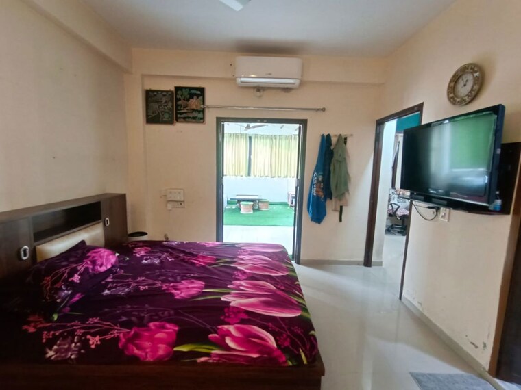Bedroom, sama savil road 3 Bedroom 1900 Sq.Ft. Penthouse In SamA Savil Road Vadodara 9853020