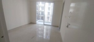 Room in 2 BHK Apartment at Signature Global The Millennia, Sector 37d – for Rent
