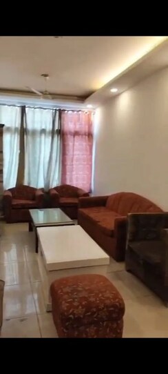 3 BHK + Servant Room Builder Floor For Rent in Alaknanda