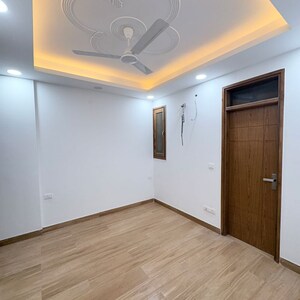 Room in 3 BHK Builder Floor at Khirki Extension – for Rent