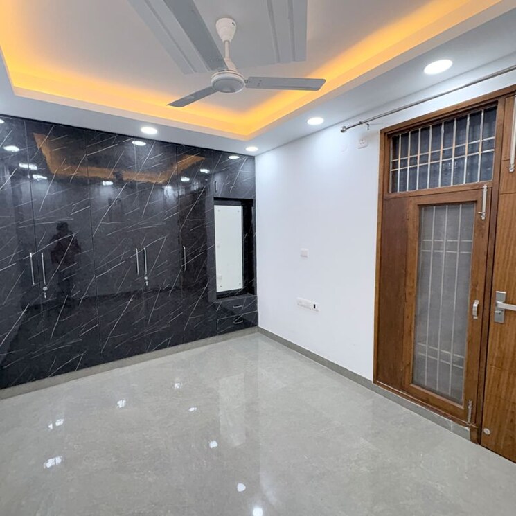 Kitchen, khirki extension 3 Bedroom 125 Sq.Yd. Builder Floor In Khirki Extension Delhi 9853066