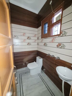 3 BHK Builder Floor For Rent in Aerocity