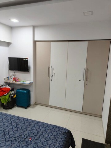 Furnished Amenities in 1 BHK Apartment at Raymond Ten X Habitat, Pokhran Road No Two – for Rent