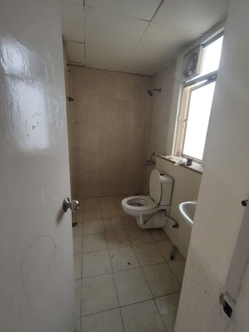 Bathroom in 3 BHK Apartment at Jaypee Greens Kosmos, Sector 134 – for Rent