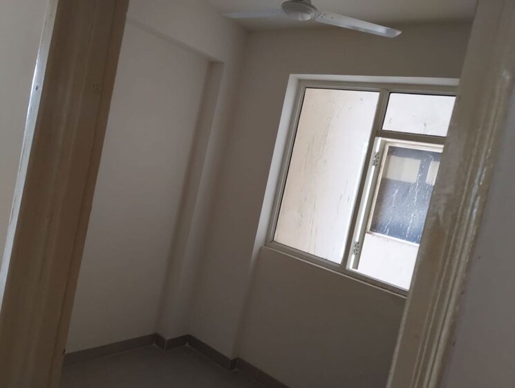 Room, rof-ananda 2.5 Bedroom 743 Sq.Ft. Apartment In Sector 95 Gurgaon 9853122