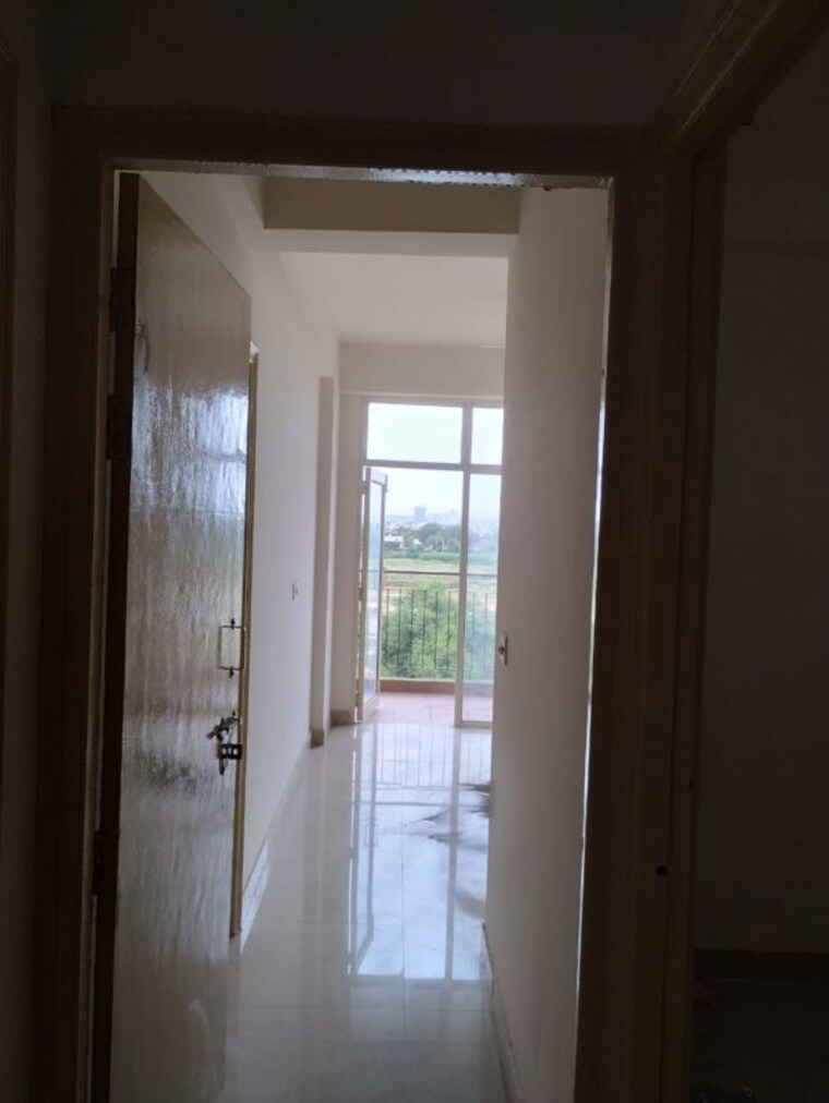 Room, rof-ananda 2.5 Bedroom 743 Sq.Ft. Apartment In Sector 95 Gurgaon 9853122