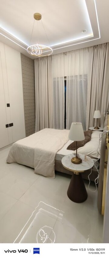 Bedroom in 2 BHK Apartment at Ghatkopar East – for Sale