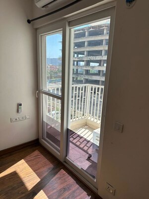 Room in 2 BHK Apartment at Sector 66-A – for Rent