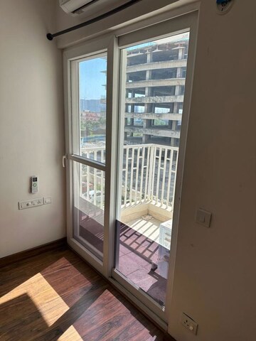 Room in 2 BHK Apartment at Sector 66-A – for Rent