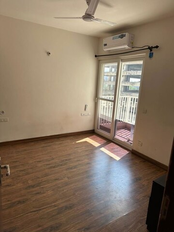 Room in 2 BHK Apartment at Sector 66-A – for Rent