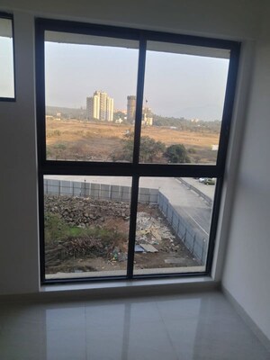 Room in 2 BHK Apartment at Cosmos Empress Park, Ghodbunder Road – for Rent