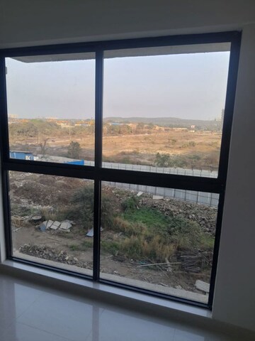 Furnished Amenities in 2 BHK Apartment at Cosmos Empress Park, Ghodbunder Road – for Rent