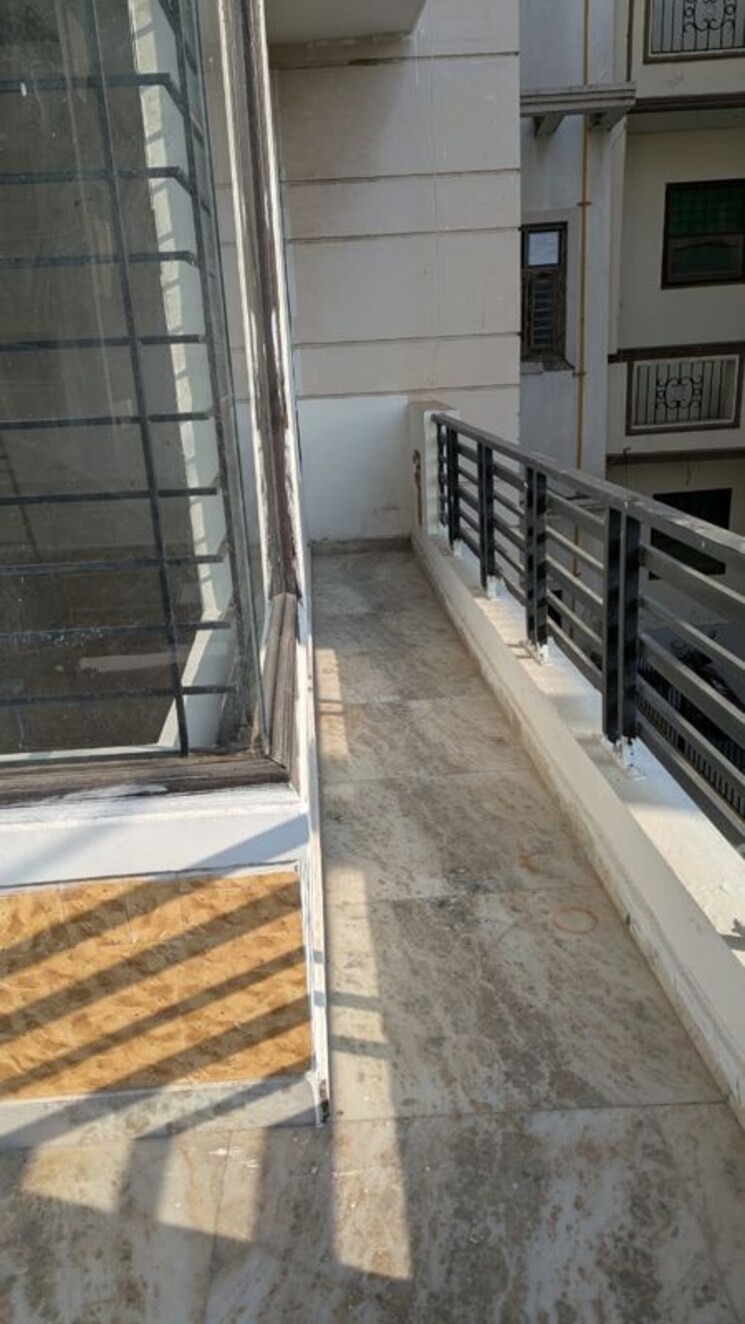 Balcony, sector 21c 4 Bedroom 360 Sq.Yd. Builder Floor In Sector 21c Faridabad 9853153