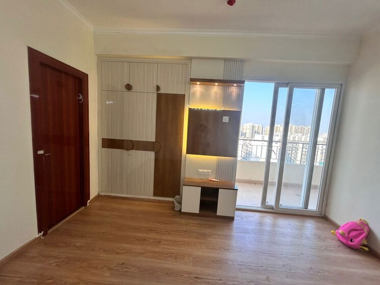 Living Room, amrapali-crystal-homes 3 Bedroom 1375 Sq.Ft. Apartment In Sector 76 Noida 9853157