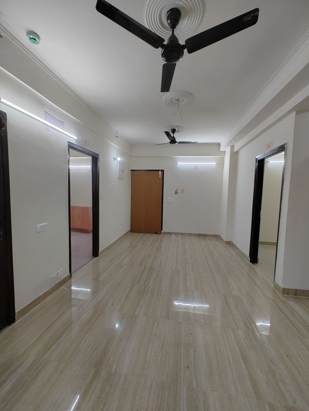 2.5 BHK + Study Room Apartment For Rent in Amrapali Tropical Garden