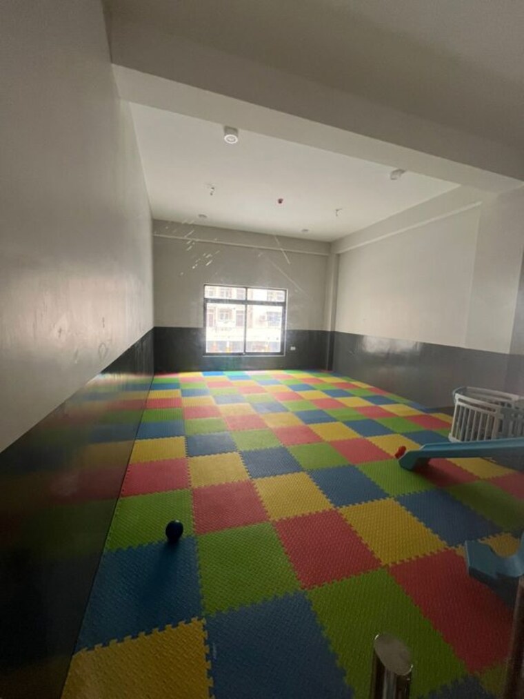 Bedroom, amrapali-crystal-homes 3 Bedroom 1375 Sq.Ft. Apartment In Sector 76 Noida 9853162