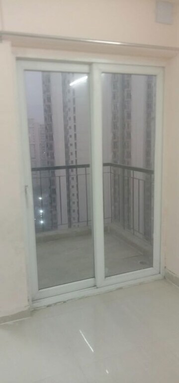 Master Bedroom in 3 BHK Apartment at Amrapali Crystal Homes, Sector 76 – for Rent