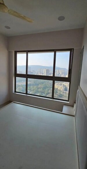 Bedroom in 2 BHK Apartment at Kalpataru Paramount, Kapur Bawdi – for Rent
