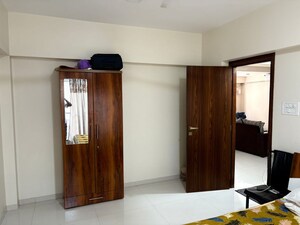 Furnished Amenities in 3 BHK Apartment at Chembur Gaothan, Chembur – for Rent
