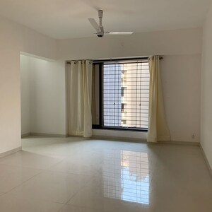 Room in 3 BHK Apartment at Kastur Park – for Rent