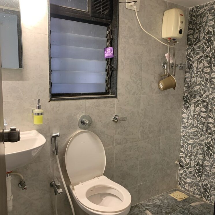 Bathroom, kastur park 3 Bedroom 880 Sq.Ft. Apartment In Kastur Park Mumbai 9853174