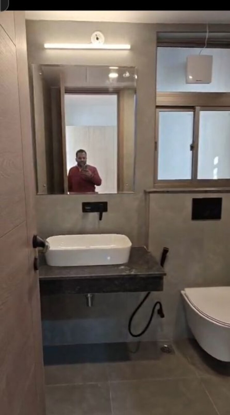 Bathroom, shalimar-belvedere-court 3.5 Bedroom 2080 Sq.Ft. Apartment In Gomti Nagar Lucknow 9853178