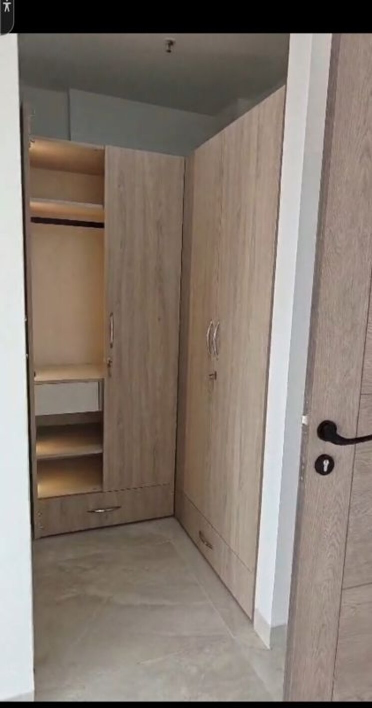 Bathroom, shalimar-belvedere-court 3.5 Bedroom 2080 Sq.Ft. Apartment In Gomti Nagar Lucknow 9853178