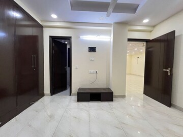 Building Lobby in 3 BHK Builder Floor at Anand Vihar – for Rent