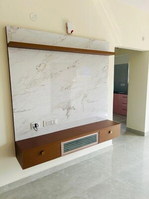 Furnished Amenities in 2 BHK Apartment at Hafeezpet – for Rent