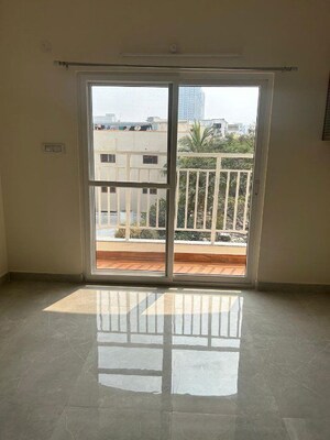 Room in 2 BHK Apartment at Hafeezpet – for Rent