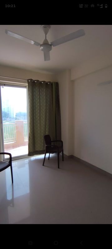 Living Room in 4 BHK Apartment at Ansal Highland Park, Sector 103 – for Rent