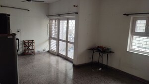 Room in 1.5 BHK Builder Floor at Mayur Vihar – for Rent