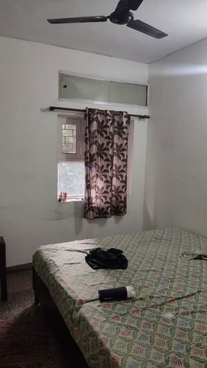 Bedroom in 1.5 BHK Builder Floor at Mayur Vihar – for Rent