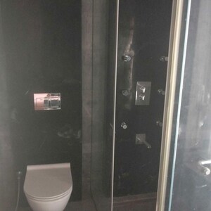 Bathroom in 4 BHK Apartment at Kalpataru Avana, Parel – for Sale