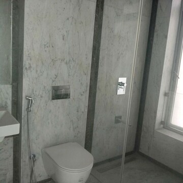 Bathroom in 4 BHK Apartment at Kalpataru Avana, Parel – for Sale