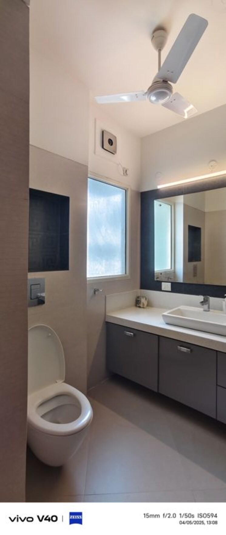 Kitchen, jor bagh 3 Bedroom 375 Sq.Yd. Apartment In Jor Bagh Delhi 9853217