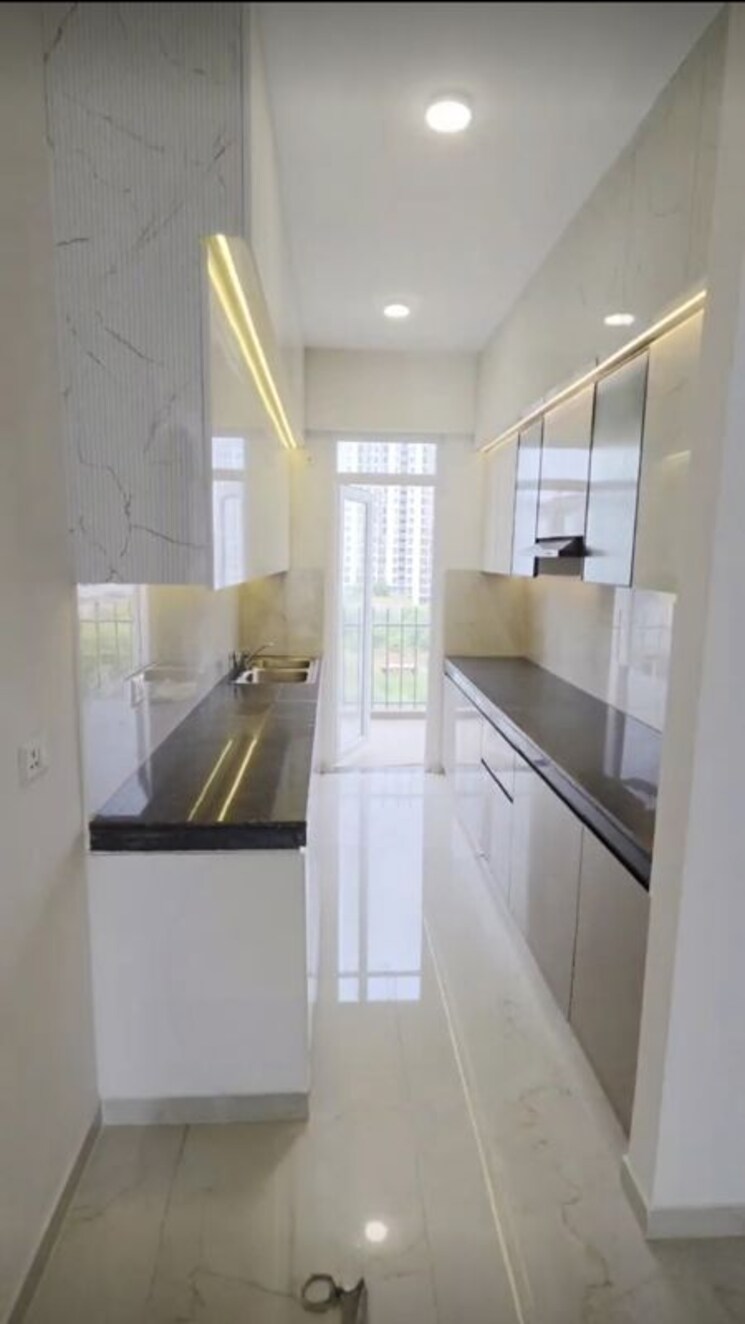 Kitchen, smart-world-gems 3.5 Bedroom 1423 Sq.Ft. Builder Floor In Sector 89 Gurgaon 9853222