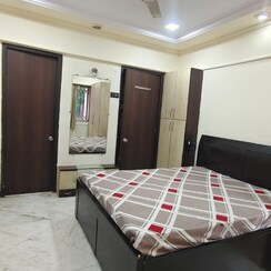 2 BHK + Pooja Room Apartment For Rent in Friends Apartment Bandra West