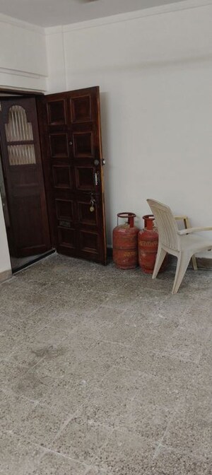 Room in 1 BHK Apartment at Shreerang CHS, Shrirang Society – for Sale