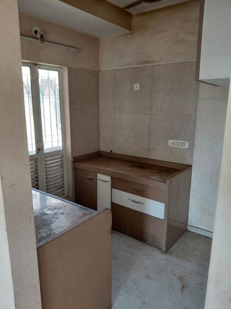 Kitchen, dosti-west-county 1.5 Bedroom 550 Sq.Ft. Apartment In Balkum Pada Thane 9853260